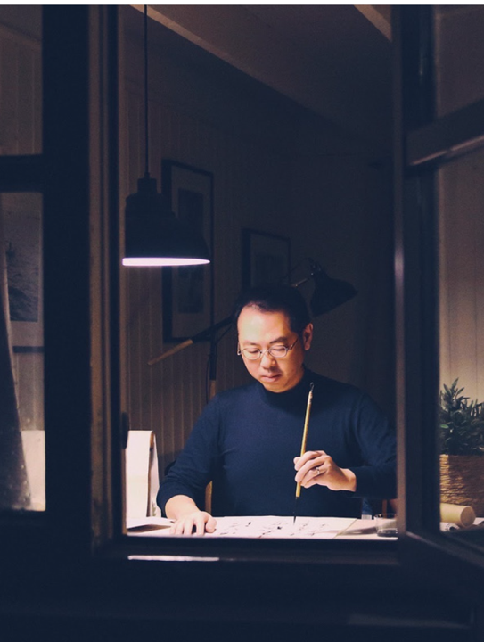 display-image-of-our-coach-for-learning-chinese-calligraphy